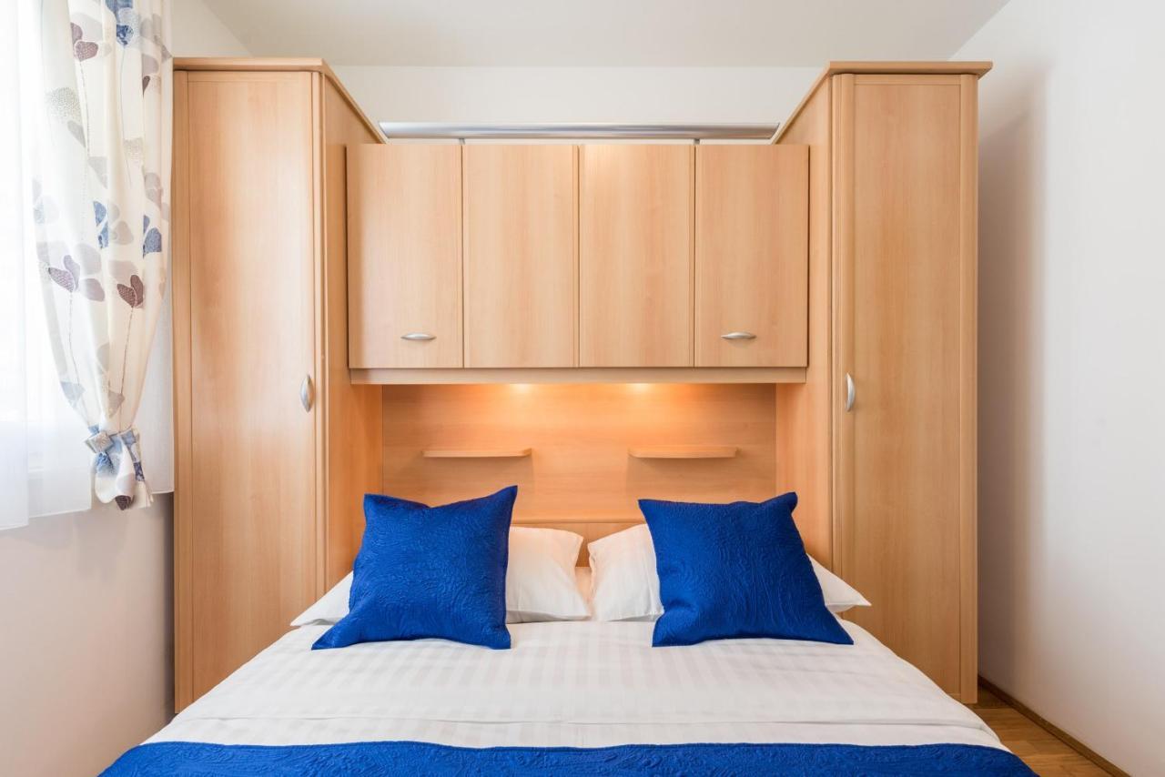 Apartment Blue Lagoon สปลิท ภายนอก รูปภาพ