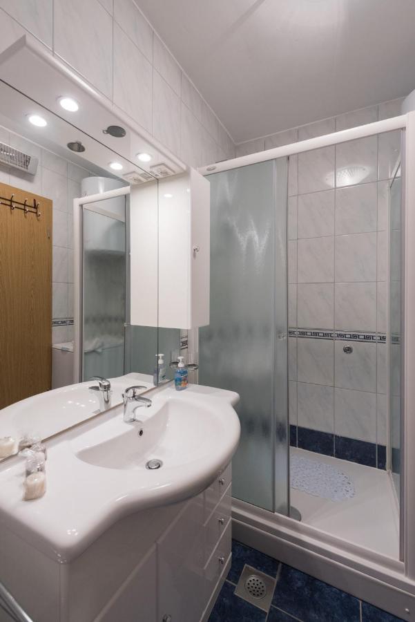 Apartment Blue Lagoon สปลิท ภายนอก รูปภาพ